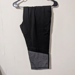Black leggings women's